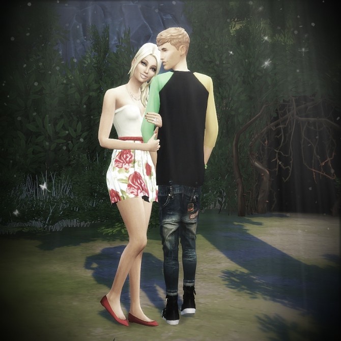 Sims 4 Couple pose set at Randomchick32