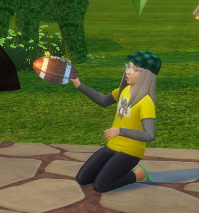 Sims 4 2 to 4 Football balloon as a toy by BigUglyHag at SimsWorkshop