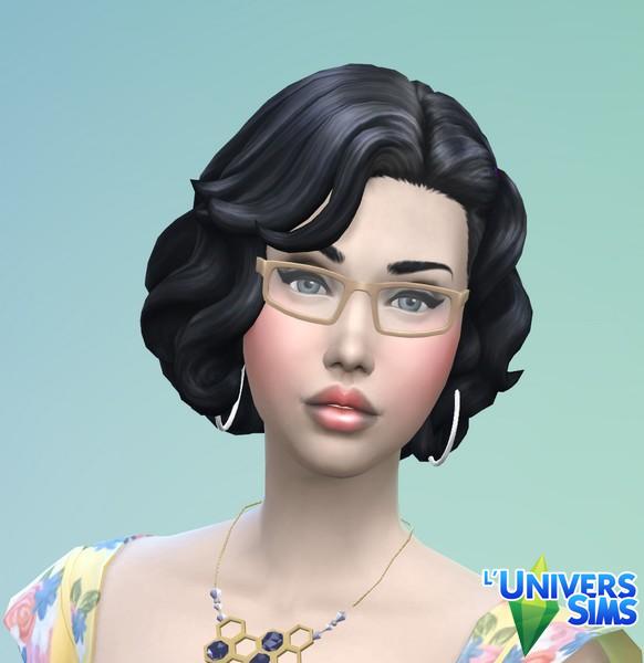 Sims 4 LAURA by chipie cyrano at L’UniverSims