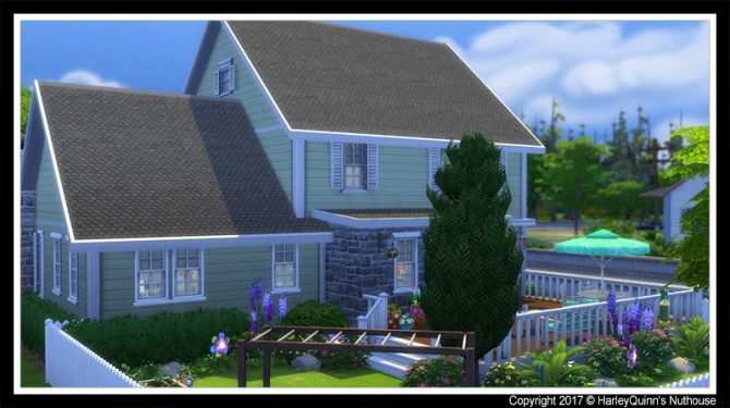 Sims 4 The Colonial 2017 house at Harley Quinn’s Nuthouse
