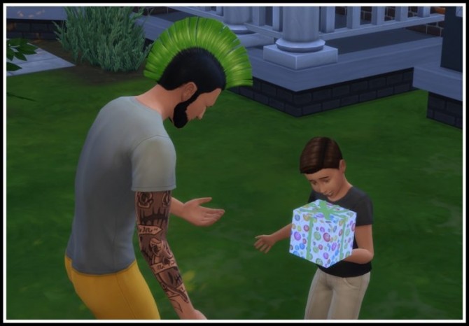 Sims 4 Give a Gift at LittleMsSam