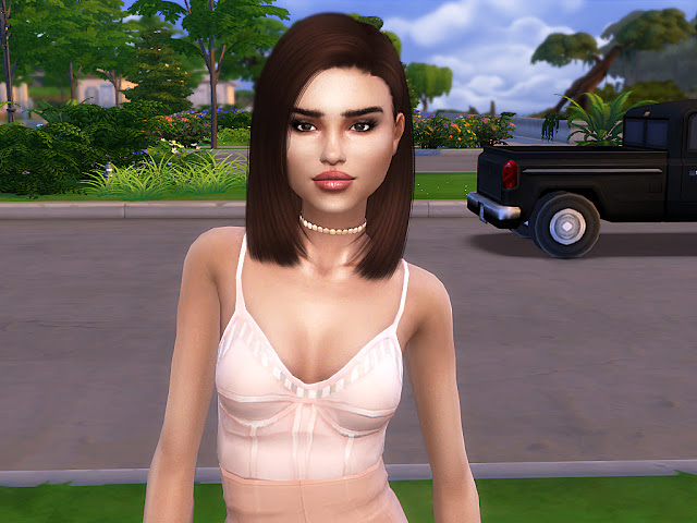 Sims 4 Selena Gomez at MSQ Sims