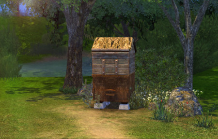 Realistic Seasons Bee Box at Blue Ancolia