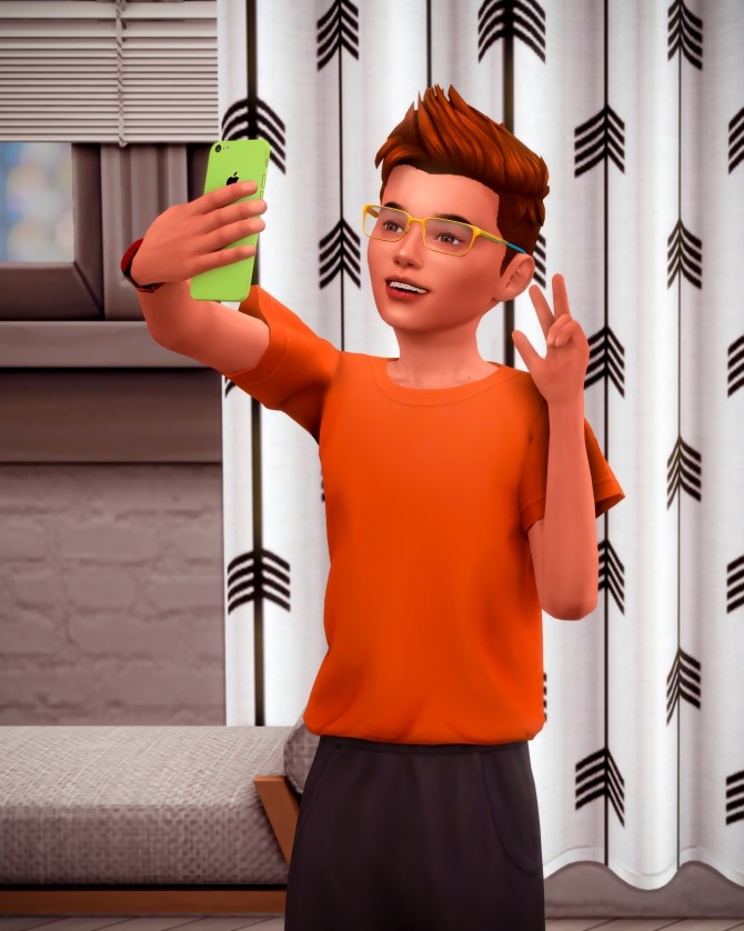 Sims 4 Kids with their Phone Poses at Katverse