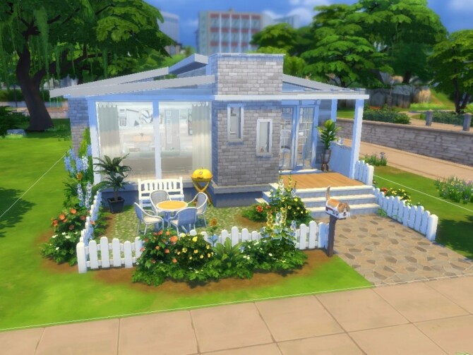 Sims 4 Eco Friendly Home by FancyPantsGeneral112 at TSR