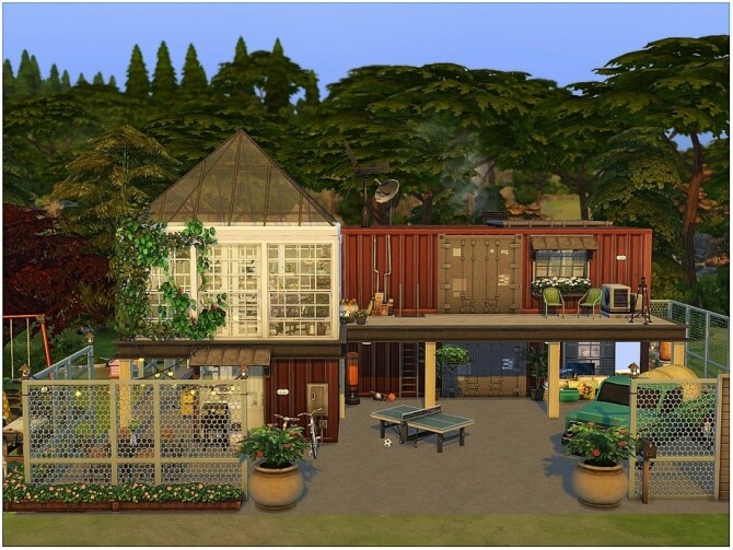 Sims 4 Family Container home by lotsbymanal at TSR