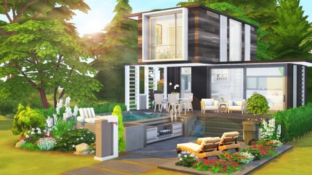 CELEBRITY’S TINY HOUSE at Aveline Sims