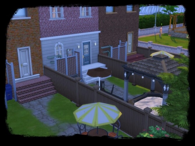 Sims 4 In the middle house by GenkaiHaretsu at TSR