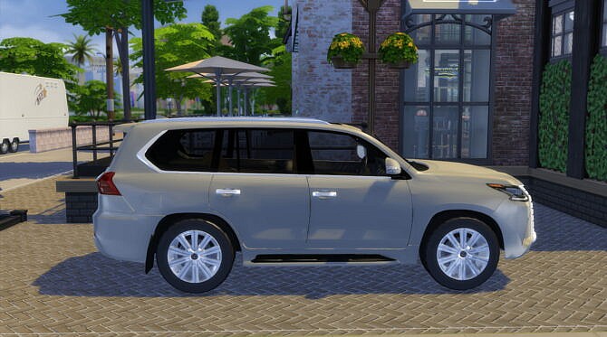 Sims 4 Lexus LX 570 at LorySims